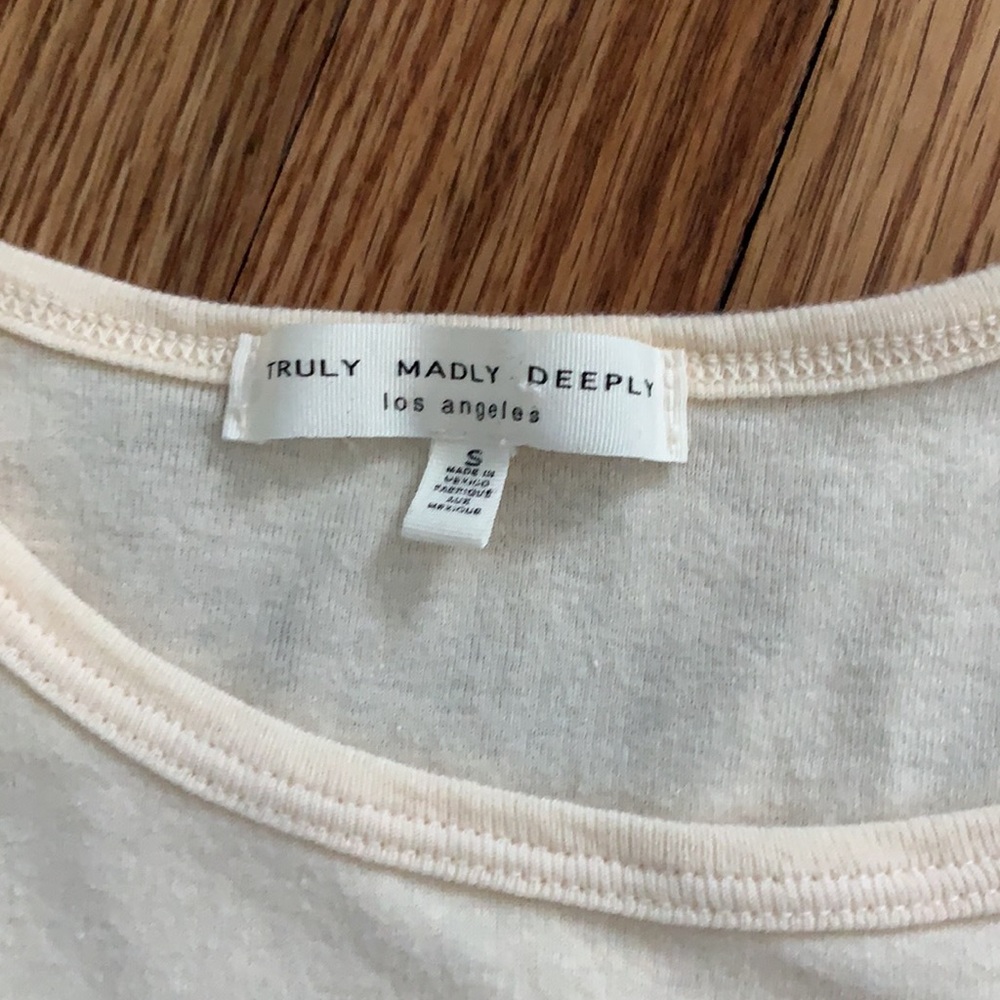 Cute tee shirt! - Picture 2 of 3